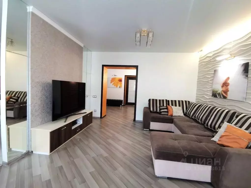 3-к кв. Татарстан, Казань ул. Адоратского, 4а (85.0 м) - Фото 1