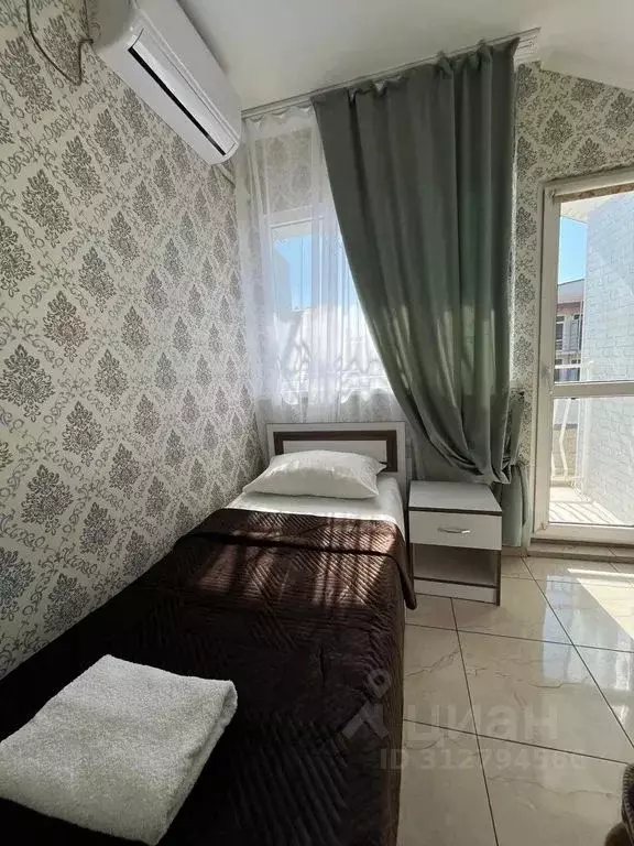 Комната Краснодарский край, Сочи Адлер жилрайон, ул. Чкалова, 65А - Фото 1