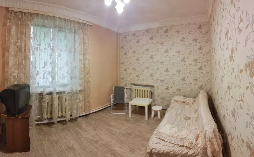 Комната Свердловская область, Екатеринбург ул. Славянская, 37 (28.6 м) - Фото 2