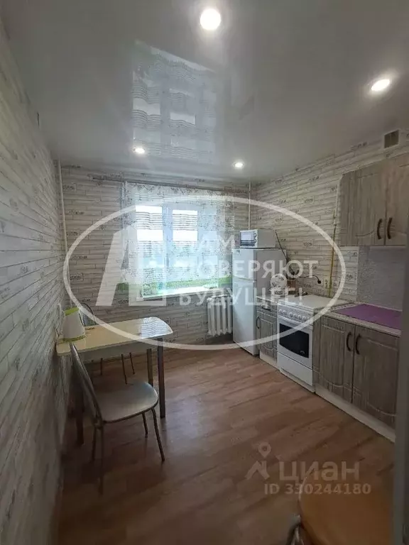 2-к кв. Пермский край, Губаха ул. Никонова, 12 (57.6 м) - Фото 2