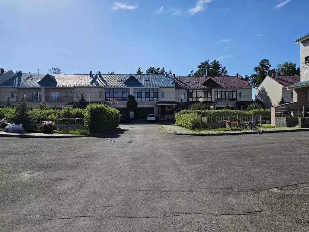 Таунхаус в Алтайский край, Барнаул тракт Змеиногорский, 104к7 (310 м) - Фото 1