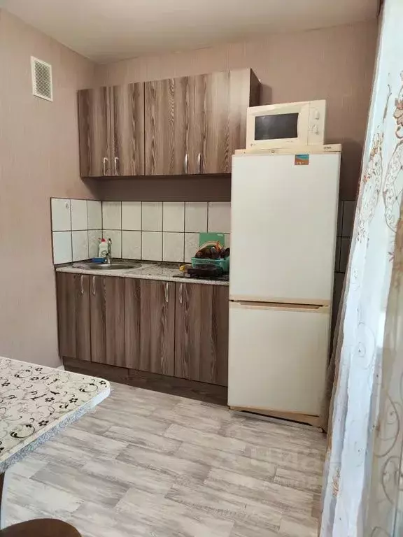 1-к кв. Тюменская область, Тобольск 10-й мкр, 14 (36.0 м) - Фото 1