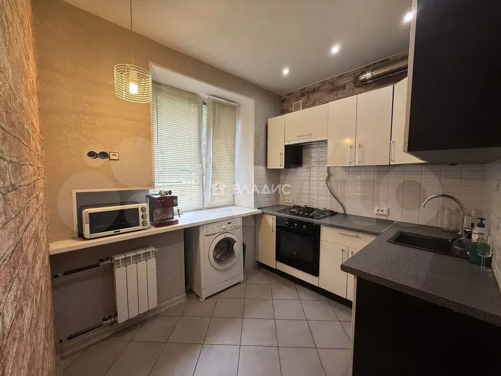 3-к. квартира, 54,8 м, 2/4 эт. - Фото 1