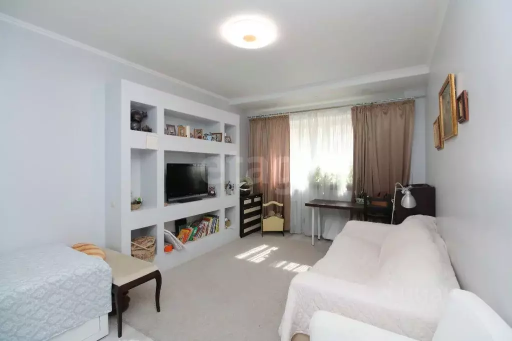 1-к кв. Красноярский край, Красноярск ул. Авиаторов, 25 (43.2 м) - Фото 1