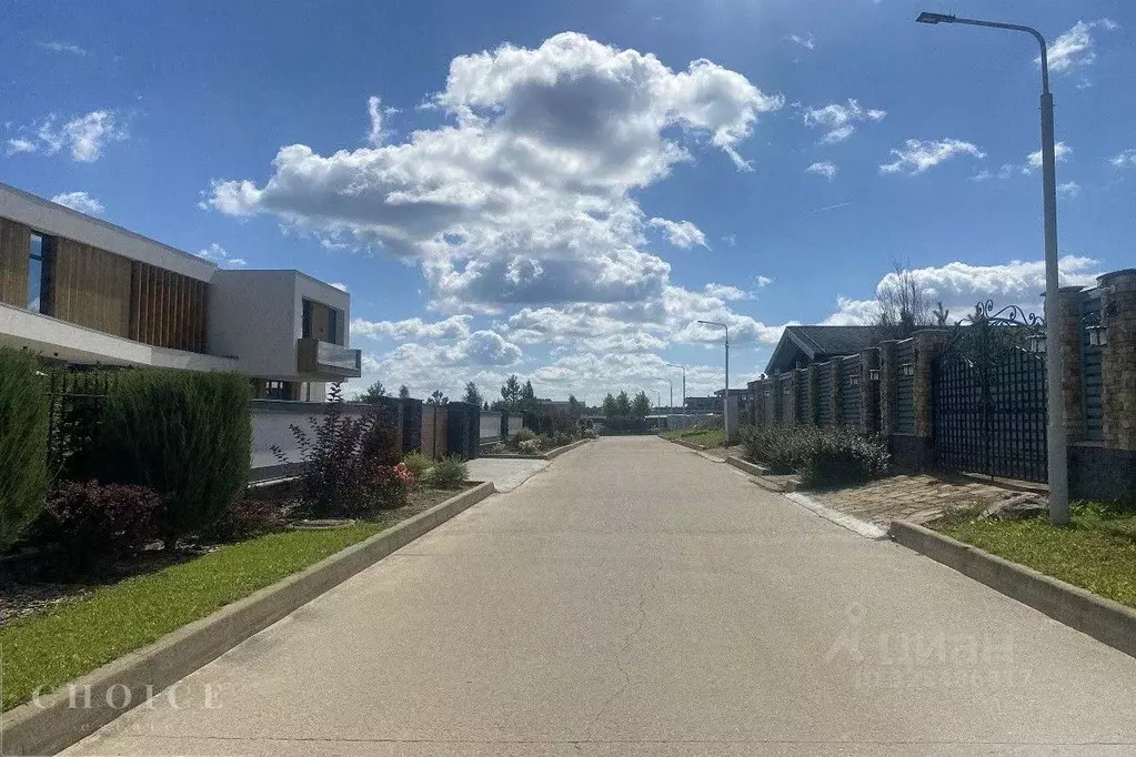 Участок в Московская область, Красногорск городской округ, д. ... - Фото 2