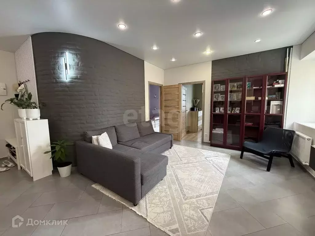 Продаётся 2-к квартира, 63 м - Фото 0