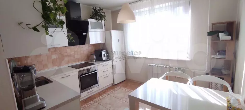 3-к. квартира, 74 м, 3/17 эт. - Фото 1