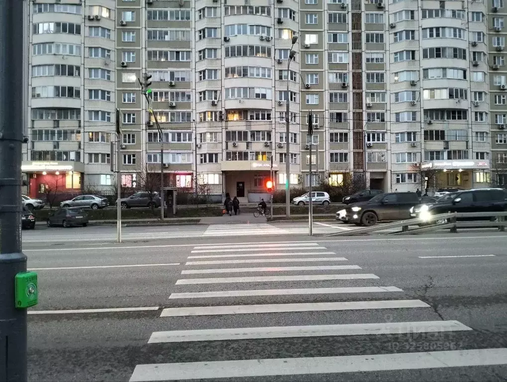 Помещение свободного назначения в Московская область, Химки Молодежная ... - Фото 1