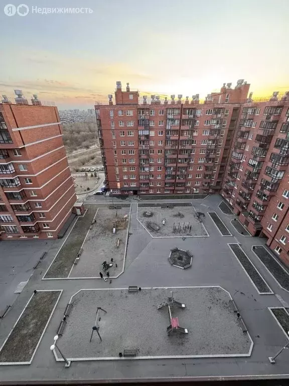 2-комнатная квартира: Иркутск, Братская улица, 7/10 (53 м) - Фото 1