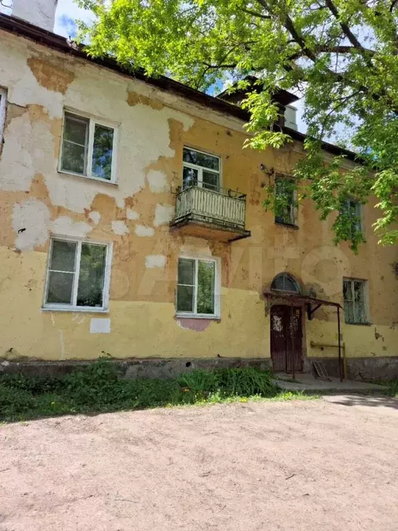 Комната 13,3 м в 3-к., 2/2 эт. - Фото 0