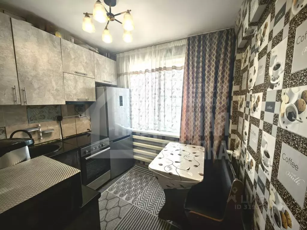 2-к кв. Алтайский край, Рубцовск Краснознаменская ул., 82 (44.0 м) - Фото 0