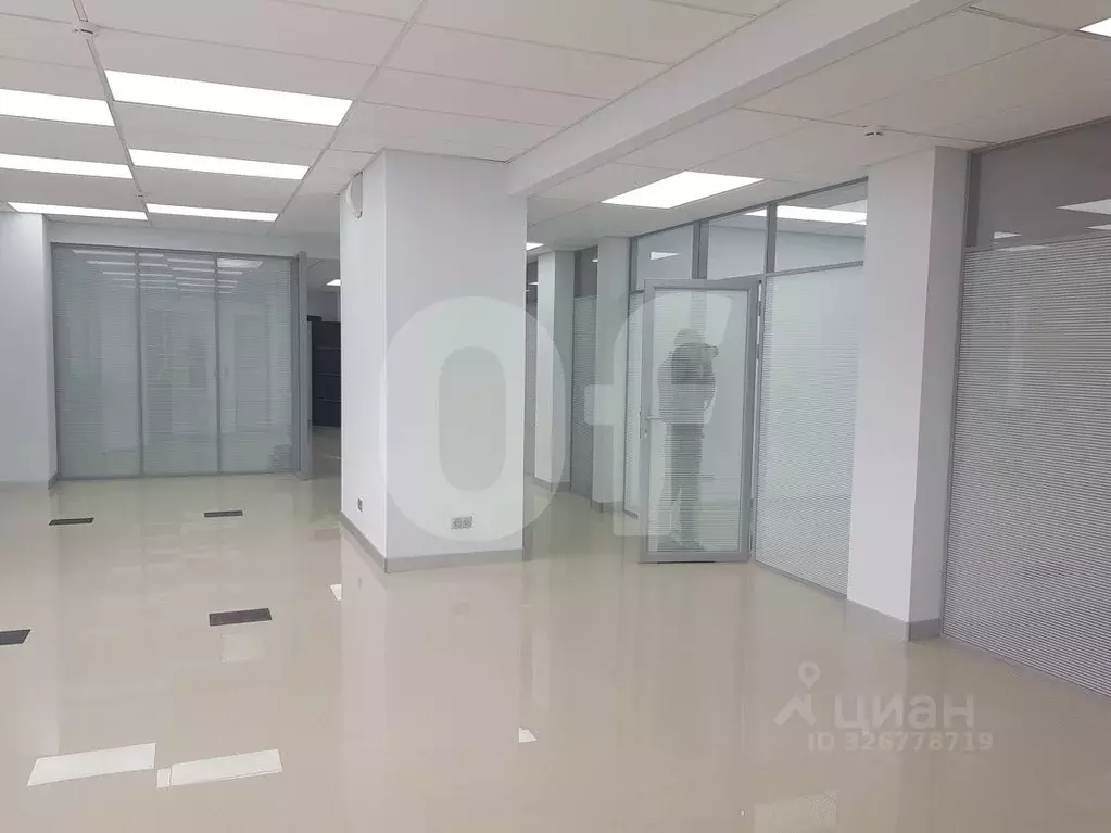 Офис в Москва Средний Овчинниковский пер., 12 (320 м) - Фото 2