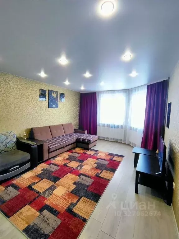 2-к кв. Московская область, Чехов Центральная ул., 42 (56.0 м) - Фото 1