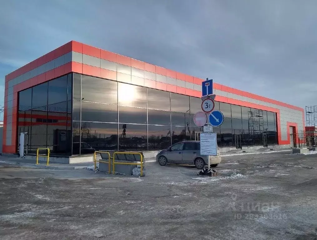 Помещение свободного назначения в Свердловская область, Екатеринбург ... - Фото 1