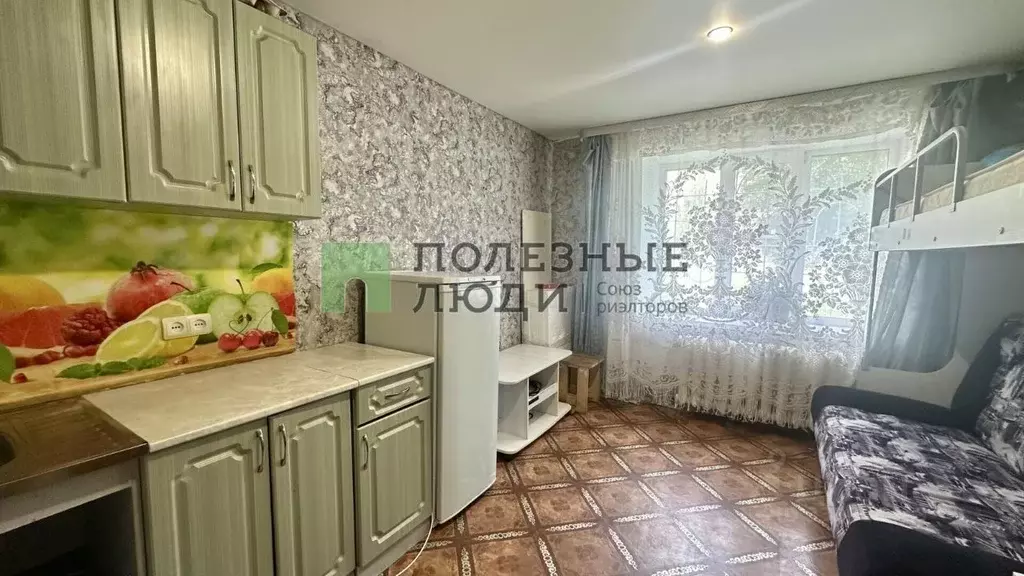 Комната Курганская область, Курган ул. Дзержинского, 17А (13.1 м) - Фото 1