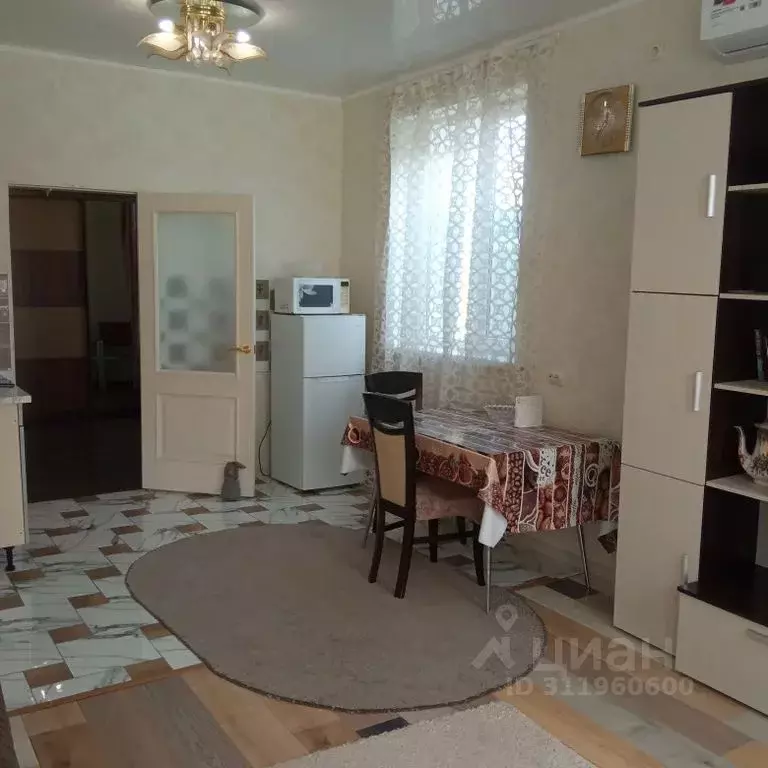 2-к кв. Астраханская область, Астрахань ул. Самойловой, 10 (54.0 м) - Фото 1