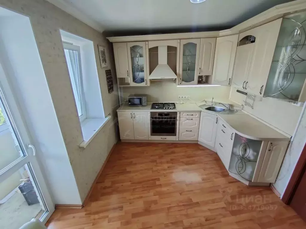 4-к кв. Новгородская область, Великий Новгород ул. Кочетова, 41 (99.3 ... - Фото 2