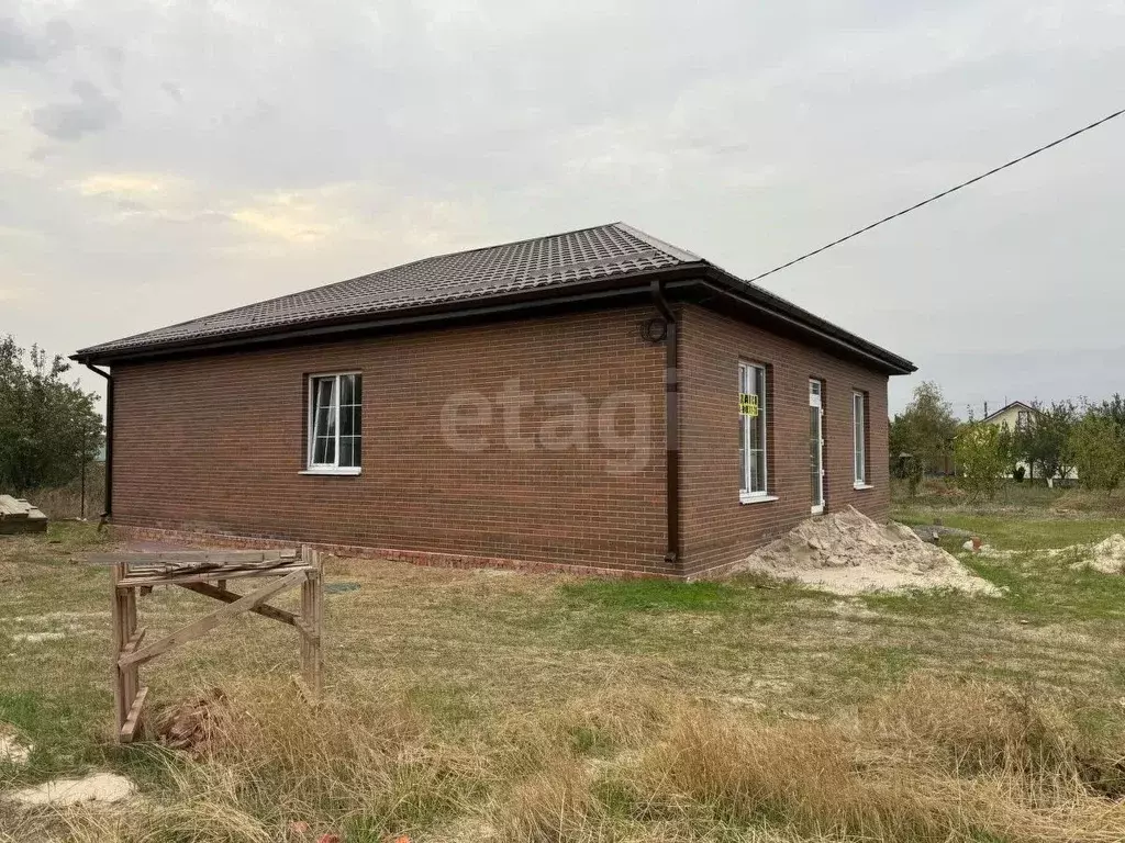 Дом в Краснодарский край, Кущевская ст-ца пер. Северный (124 м) - Фото 1