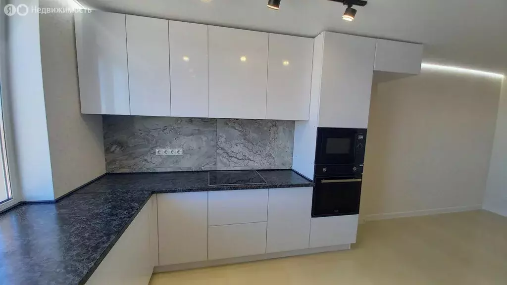 1-комнатная квартира: Саратов, улица имени С.Ф. Тархова, 29Б/1 (42 м) - Фото 0