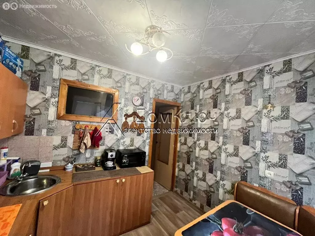 2-комнатная квартира: Кумертау, Вокзальная улица, 5 (49.6 м) - Фото 1