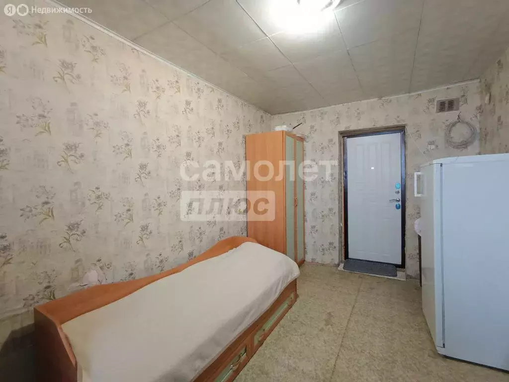 1к в 8-комнатной квартире (12 м) - Фото 1