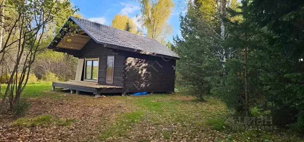 Дом в Красноярский край, Красноярск городской округ, пос. Минино  (45 ... - Фото 1