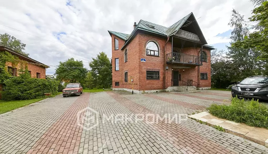 Дом в Санкт-Петербург ул. Бабанова, 8 (485 м) - Фото 0