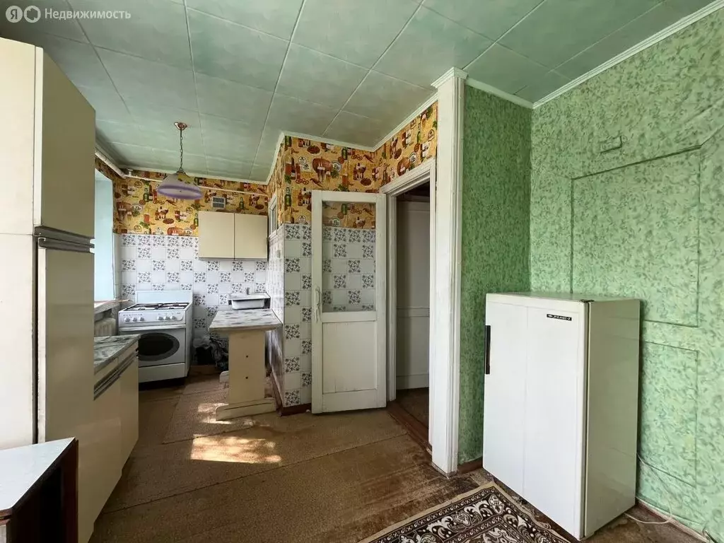 3-комнатная квартира: посёлок городского типа Пионерский, улица ... - Фото 2