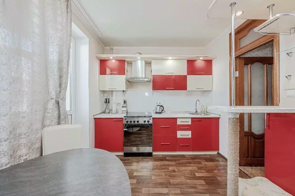 3-к кв. Севастополь ул. Косарева, 2 (74.0 м) - Фото 0