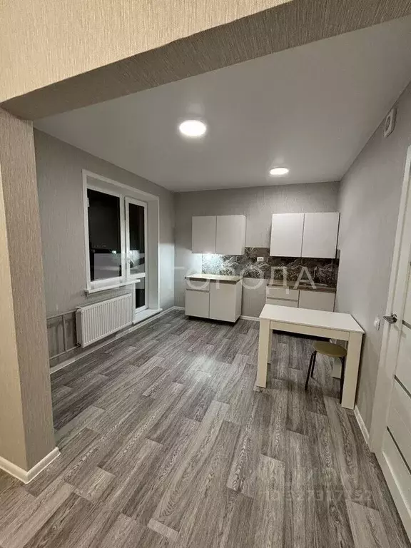 Студия Новосибирская область, Новосибирск Спортивная ул., 49 (28.4 м) - Фото 1