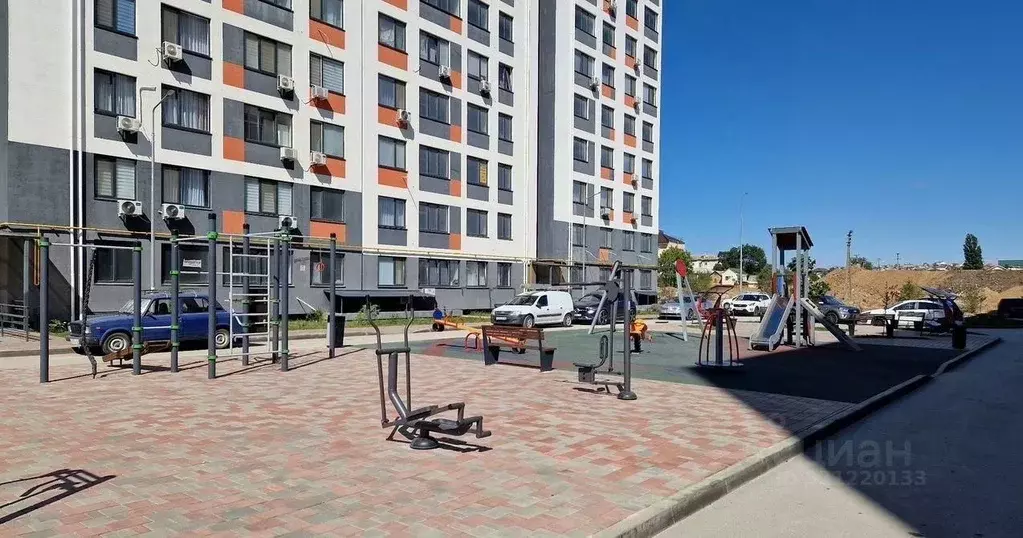 1-к кв. Крым, Симферопольский район, с. Мирное ул. Щедрая, 2 (45.0 м) - Фото 1