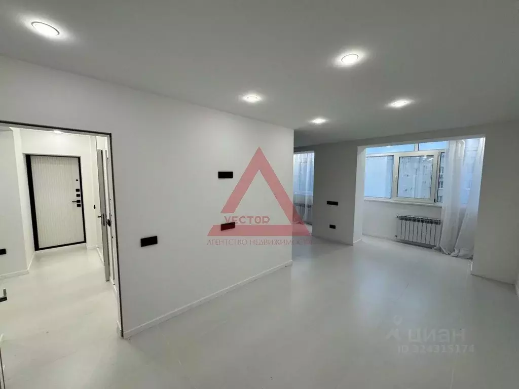 3-к кв. Севастополь ул. Хрусталева, 137 (69.5 м) - Фото 1
