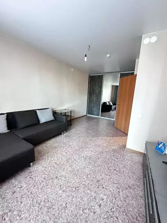 1-к кв. Татарстан, Казань ул. Виктора Сажинова, 6/9 (42.0 м) - Фото 0