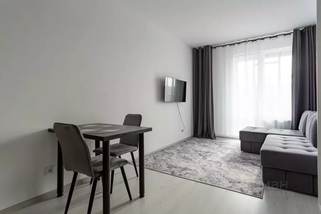 Студия Санкт-Петербург ул. Верхне-Каменская, 11к1 (25.0 м) - Фото 1