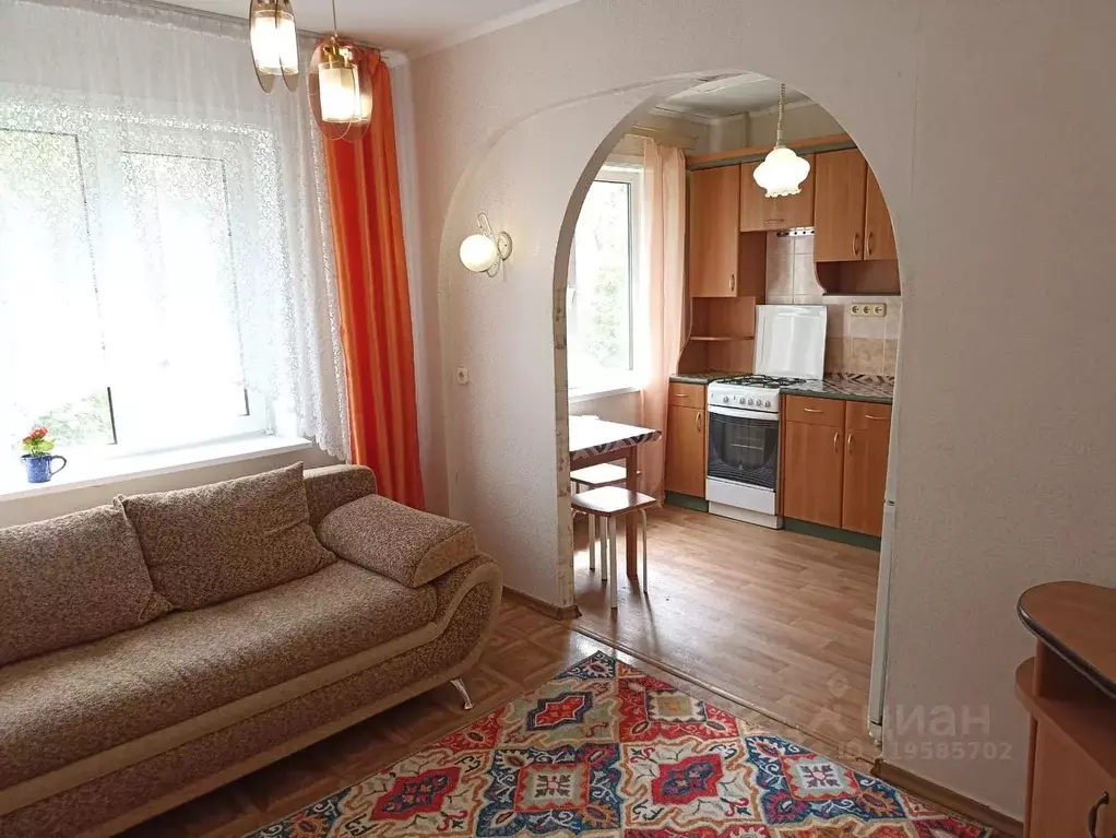 3-к кв. Омская область, Омск ул. Химиков, 4А (55.8 м) - Фото 1