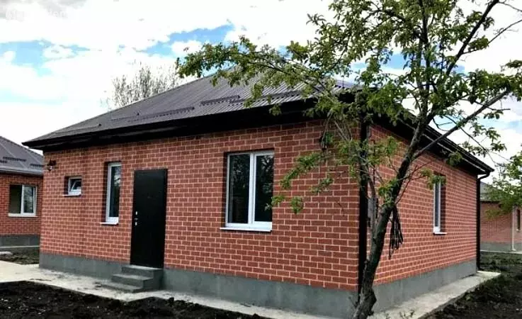 Дом в Ростов-на-Дону, Особенная улица (86 м) - Фото 0