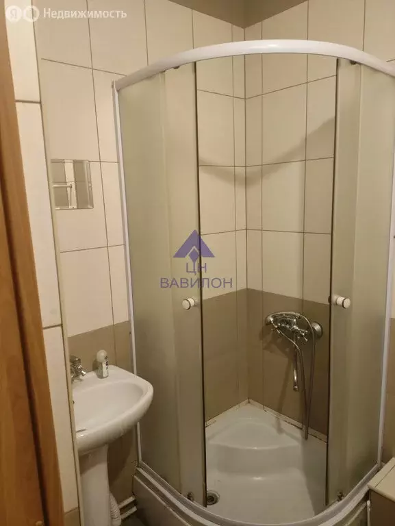 Квартира-студия: Волгодонск, улица Кадолина, 15 (18 м) - Фото 0