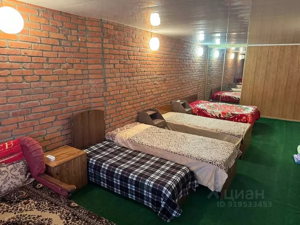 Дом в Краснодарский край, Геленджик ул. Леселидзе, 31 (50 м) - Фото 0