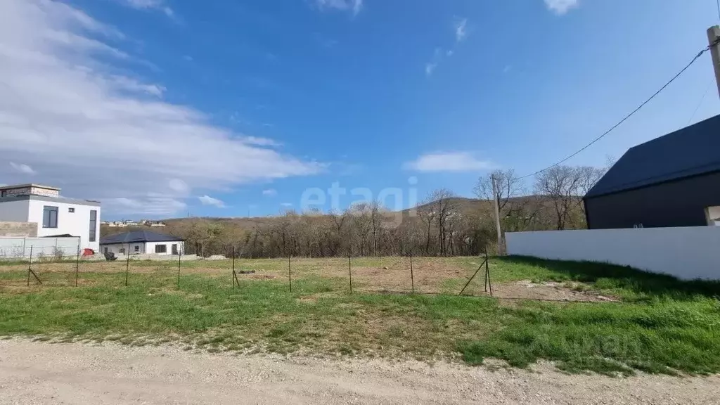 Участок в Краснодарский край, Новороссийск городской округ, с. ... - Фото 0