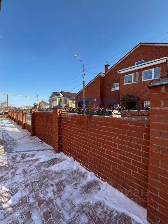 Коттедж в Свердловская область, Каменск-Уральский Ленинградская ул. ... - Фото 1