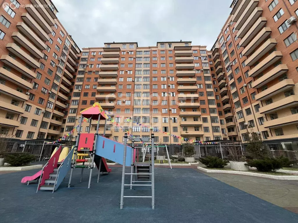 2-комнатная квартира: Каспийск, проспект Акулиничева, 33А (77.19 м) - Фото 1