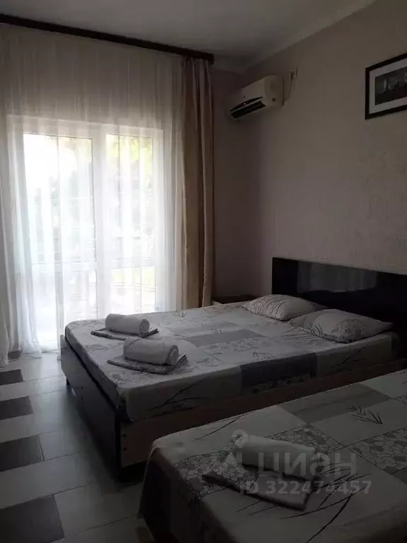 Комната Краснодарский край, Геленджик ул. Шмидта, 67 - Фото 1