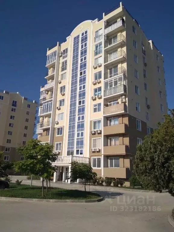 2-к кв. Крым, Евпатория просп. Ленина, 68к42 (62.0 м) - Фото 1