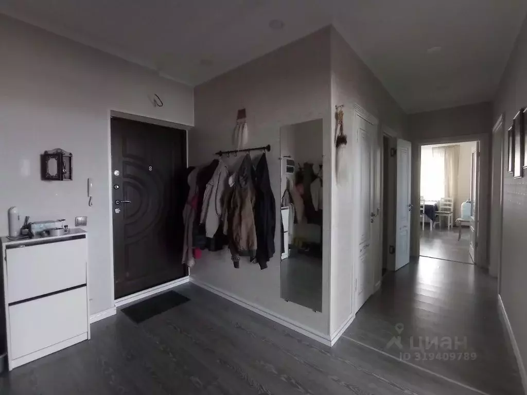 3-к кв. Саха (Якутия), Якутск ул. Пирогова, 9 (98.0 м) - Фото 2