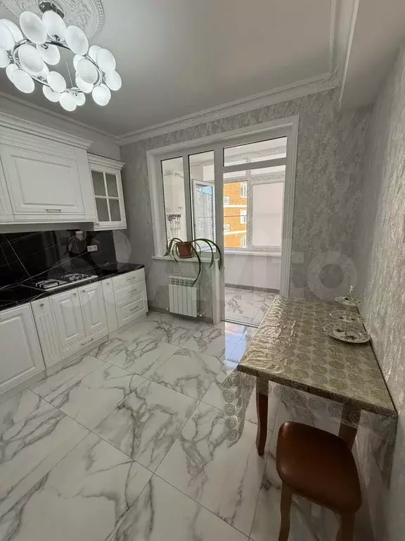 1-к. квартира, 52 м, 7/9 эт. - Фото 1