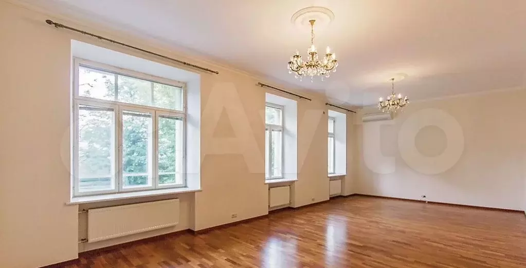 5-к. квартира, 195 м, 2/5 эт. - Фото 0