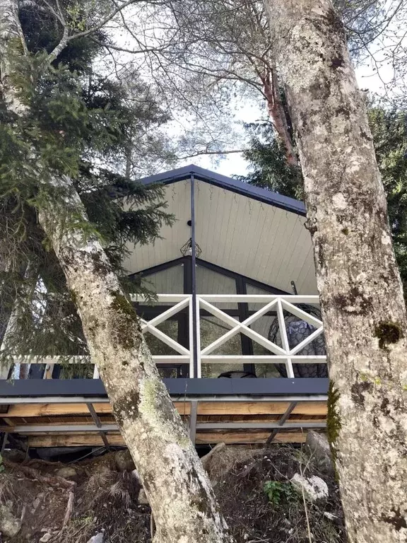 Дом в Карачаево-Черкесия, Зеленчукский район А-156, 67-й км (24 м) - Фото 2