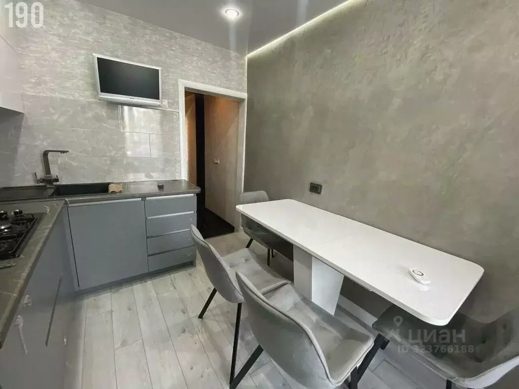 3-к кв. Краснодарский край, Усть-Лабинск Красная ул. (57.1 м) - Фото 2