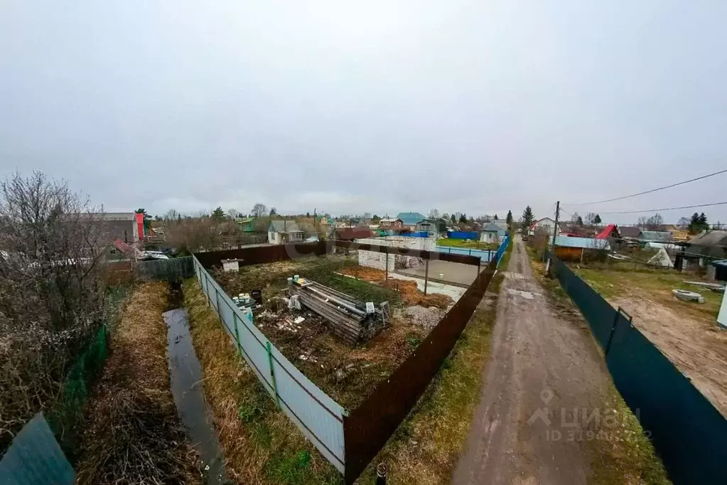 Участок в Тюменская область, Тюмень Автомобилист СНТ, ул. Облепиховая ... - Фото 0