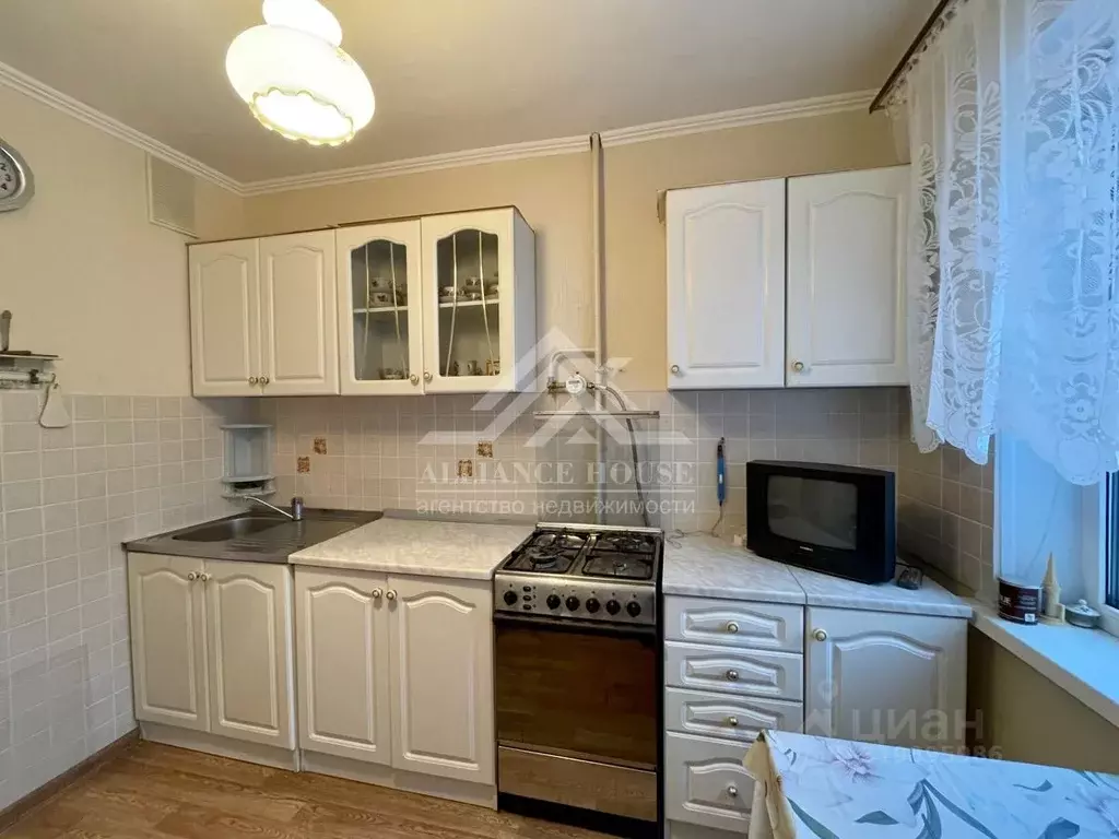 2-к кв. Татарстан, Казань ул. Маршала Чуйкова, 9 (52.0 м) - Фото 0